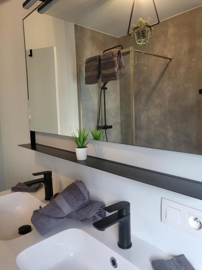 Loogiez Aparthotel โตงเงอเริน ภายนอก รูปภาพ